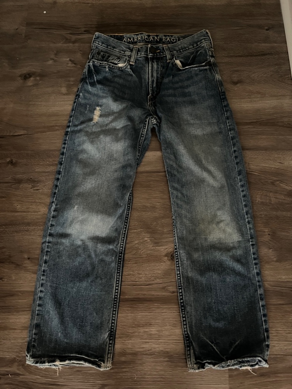 Men’s American Eagle Outfitters Straight Leg Distressed Dark Blue Jeans 26/28